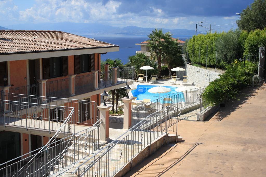 La Marinella Apartment Palmi Luaran gambar